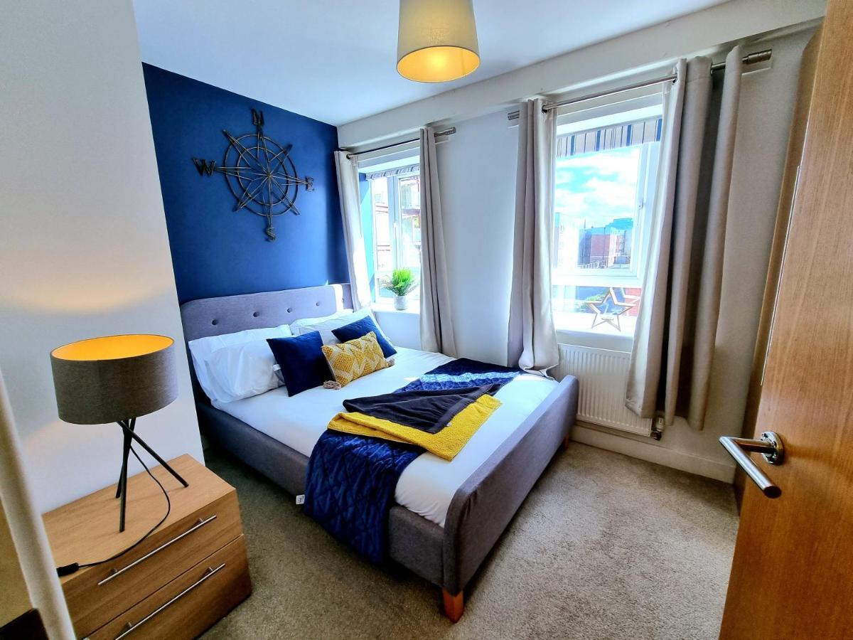 Luxury 2-Bedroom Service Apartment With Balcony Манчестер Экстерьер фото